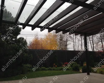 Остекление деревянного-металлического навеса