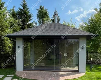 Четырехгранная беседка с безрамным остеклением Claroflex и Slide