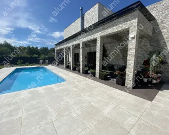 Навес из нержавеющей стали на спайдерном креплении