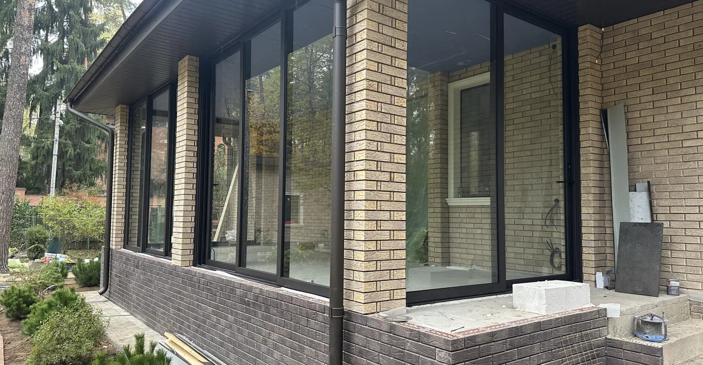 Раздвижное остекление веранды