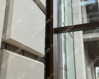 Зимний сад из алюминия с декорацией профиля под фактуру дерева