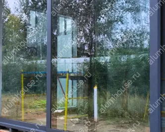 Подъемно-раздвижные двери на веранду с тремя створками Alumil S700