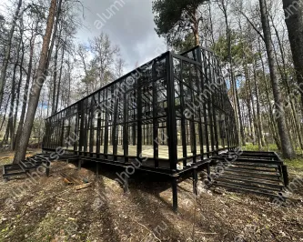 Строительство стеклянной оранжереи для мероприятий