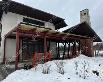 Стеклянный навес на стальном каркасе со стеклом триплекс