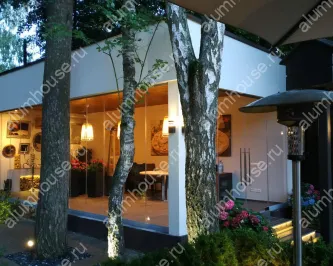 Холодное панорамное остекление беседки