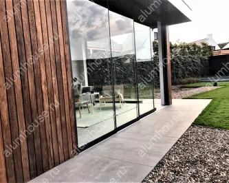 Легкое остекление беседки