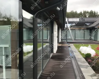 Фасадное остекление дома алюминиевым профилем