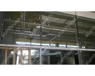 Фасадное остекление торгового центра