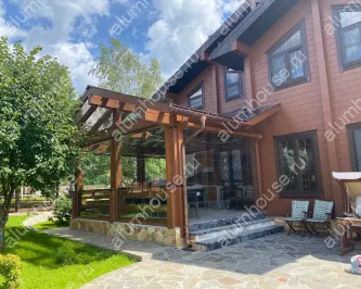 Остекление навеса из клеенного бруса