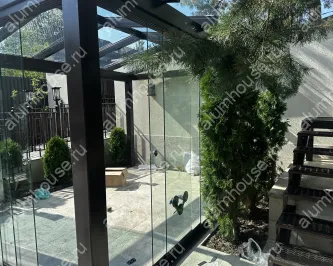 Изготовление  беседки на металлическом каркасе с безрамным остеклением