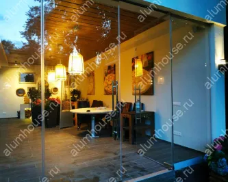 Холодное панорамное остекление беседки