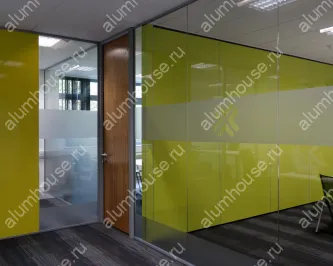 Офисные стеклянные перегородки с декоративной пленкой