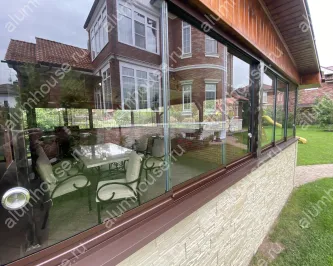 Раздвижное остекление беседки без рам
