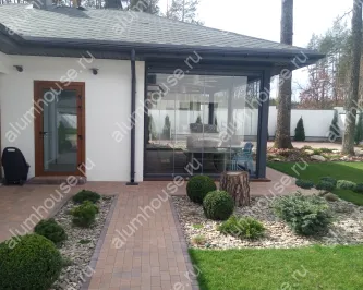 Остекление веранды с барбекю