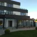 Превью - Зимний сад из алюминия с раздвижными дверьми на фасаде