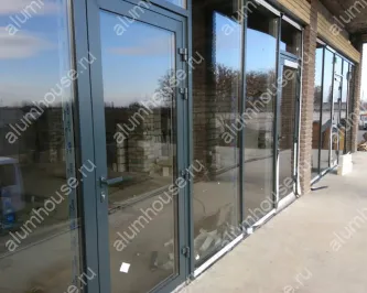 Фасадное остекление коттеджа алюминиевым профилем