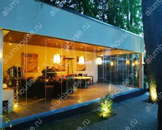 Холодное панорамное остекление беседки