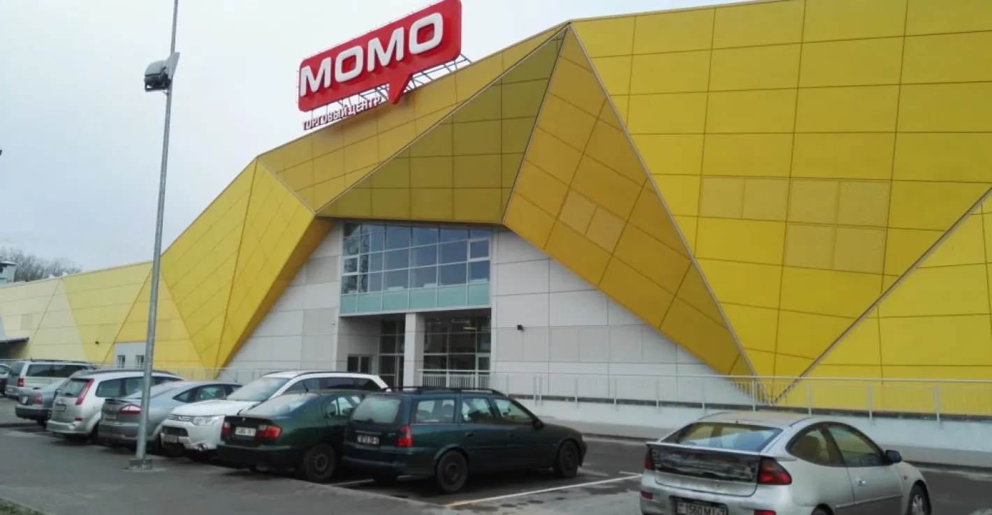 Остекление витрин магазинов