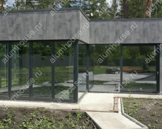 Остекление беседки теплыми дверьми гармошка