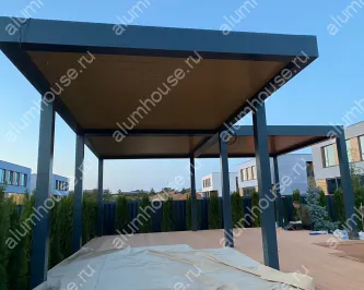 Алюминиевая пергола с поворотными ламелями и подсветкой