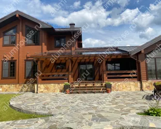 Остекление навеса из клеенного бруса