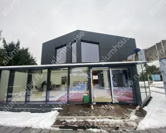 Зимний сад из алюминиевого профиля с несущим металлическим каркасом