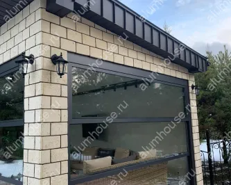 Гильотинное остекление беседки