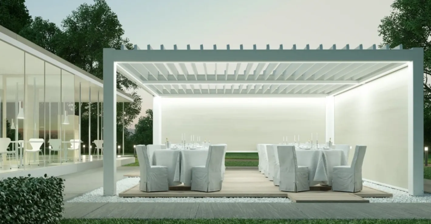 Алюминиевая пергола превратит открытую зону ресторана в стильное и уютное место для гостей.