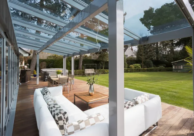 Стеклянные навесы для террас
