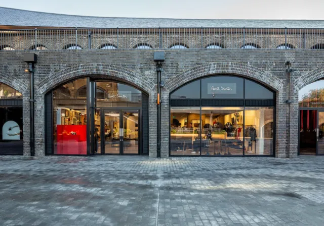 Фасадное остекление магазинов