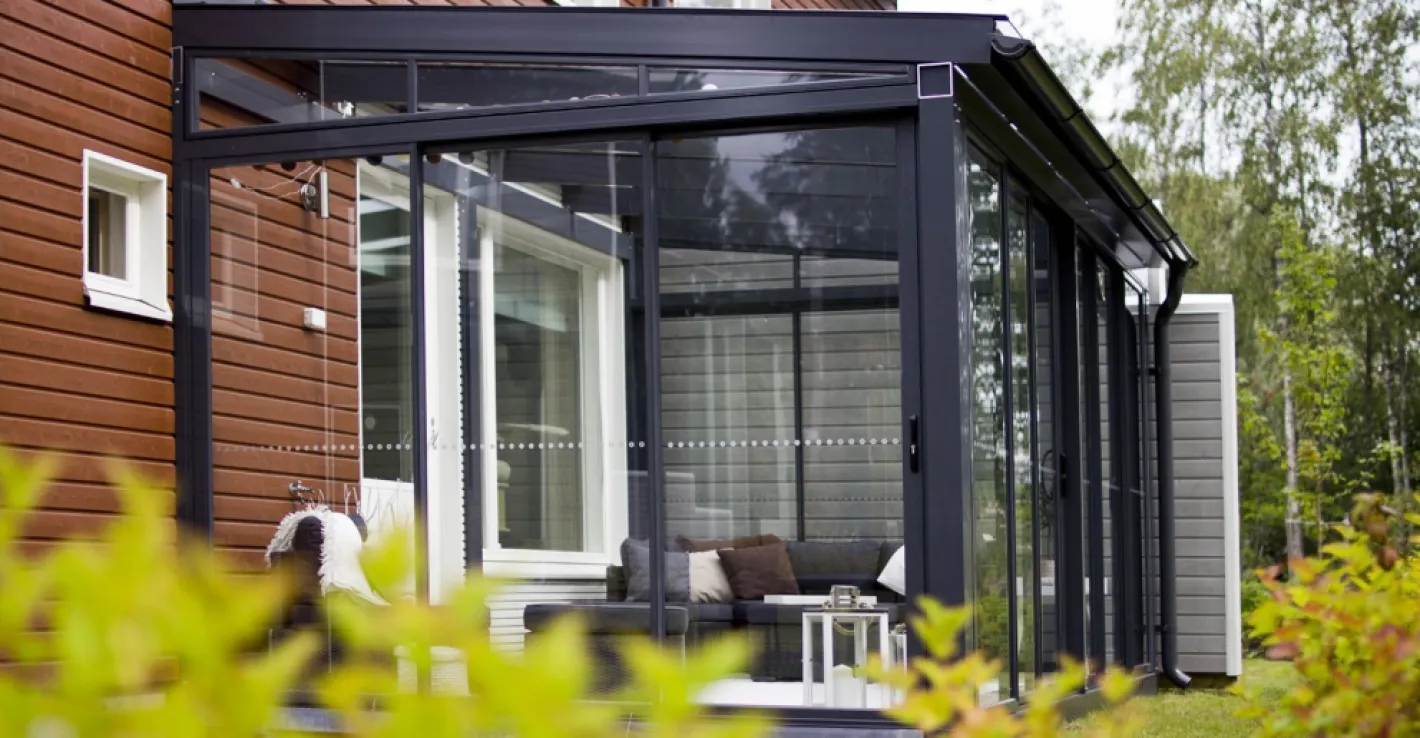 Зимний сад превратит таунхаус в светлое и стильное пространство для всей семьи.