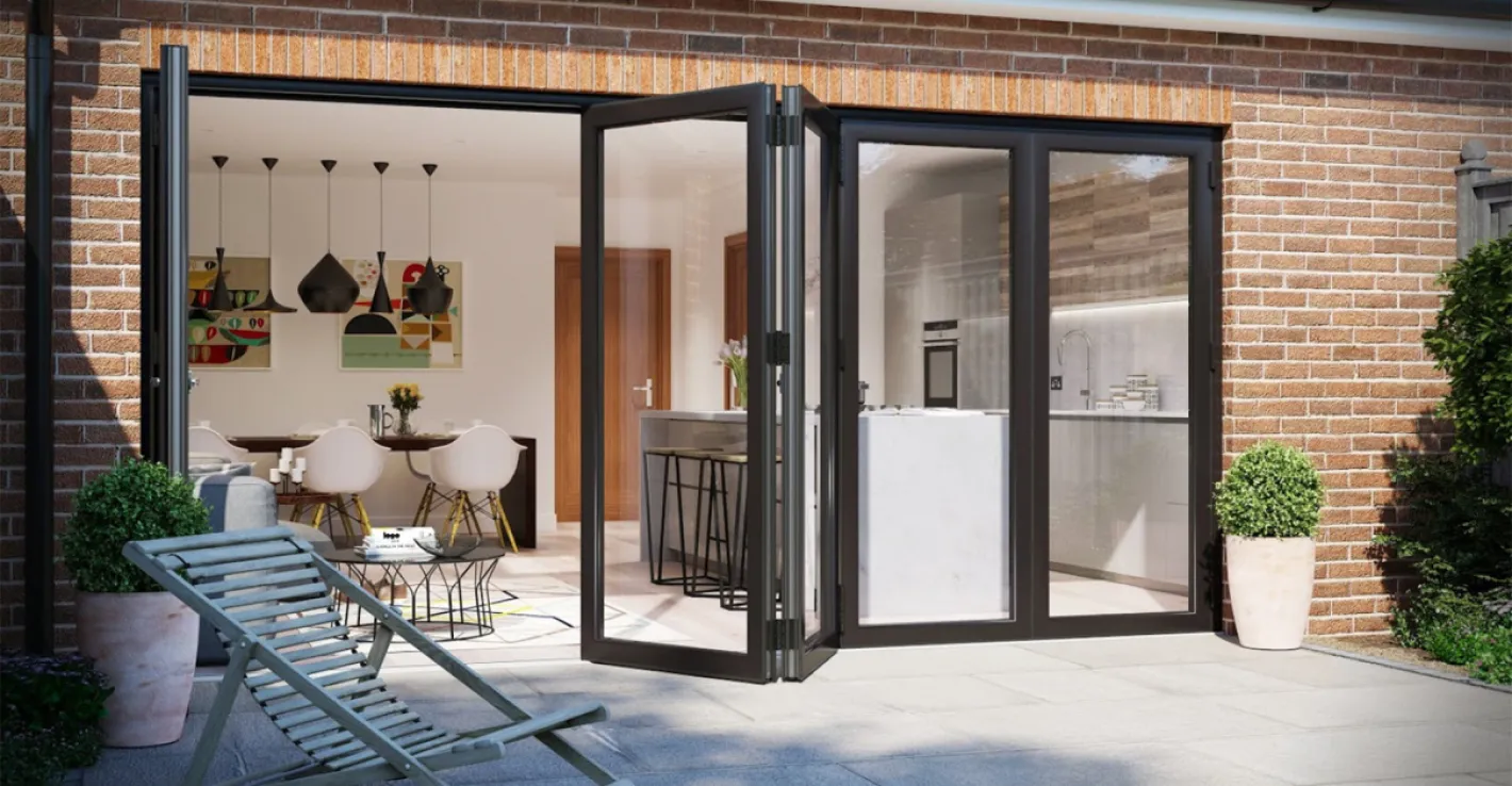 Оцените надёжность и изящный дизайн алюминиевых дверей на собственной веранде.