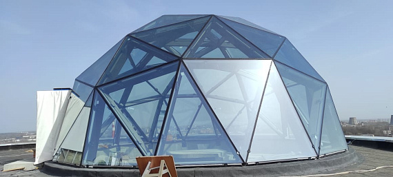 Изготовление и монтаж стеклянного купола на алюминиевом каркасе фото 3